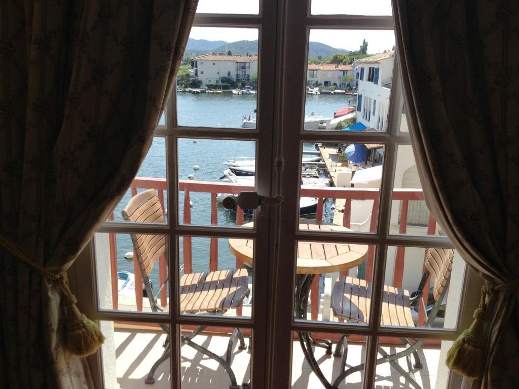 Hotel Giraglia Grimaud Ruang foto