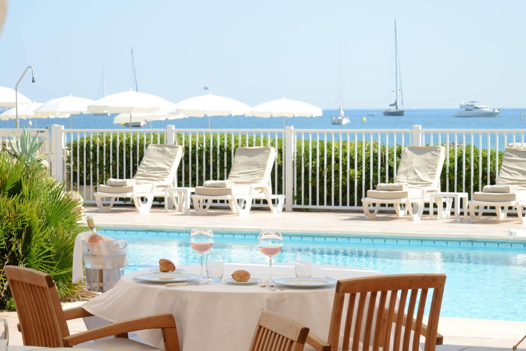 Hotel Giraglia Grimaud Bagian luar foto
